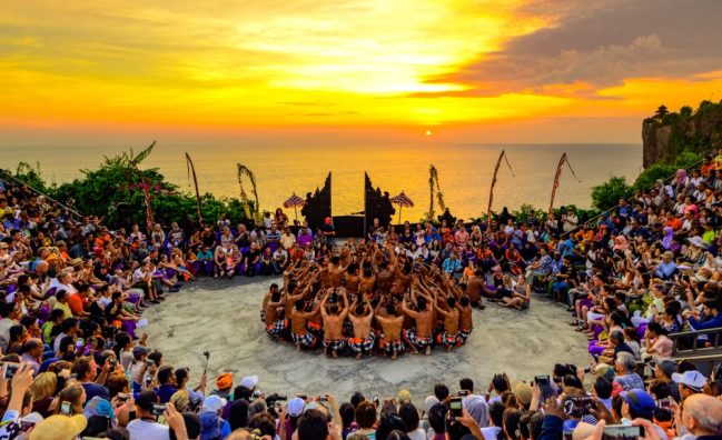 Bali Romantic Tour: Beach, Uluwatu Sunset, Kecak Fire Dance